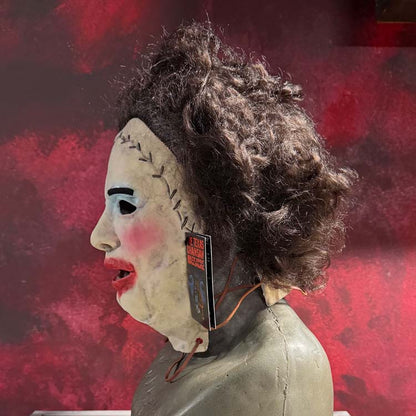 Texas Chainsaw Massacre - Leatherface Pretty Woman Mask