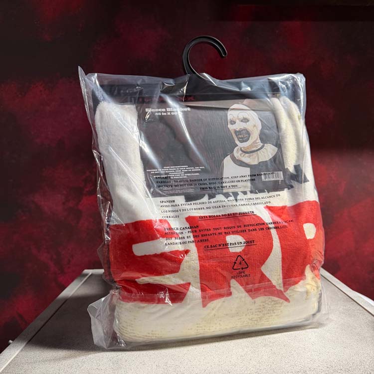 Terrifier – Art the Clown Blood Splatter Fleece Blanket