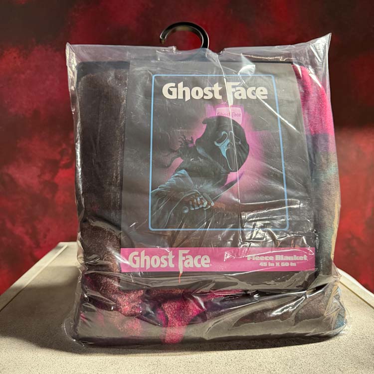 Scream – Ghostface Fleece Blanket (40 x 65 Inch) - Home & Decor | Terror 29